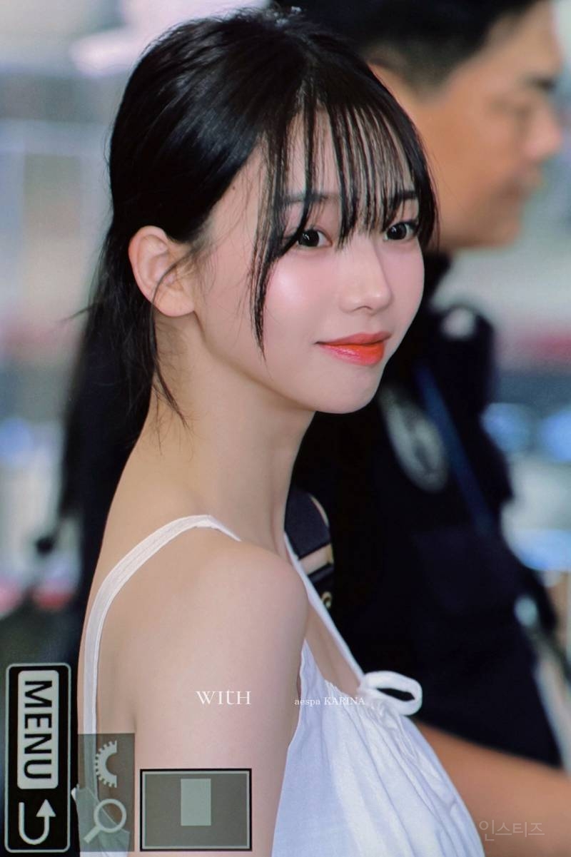 오늘자 일본 출국한 카리나&윈터 프리뷰jpg | 인스티즈