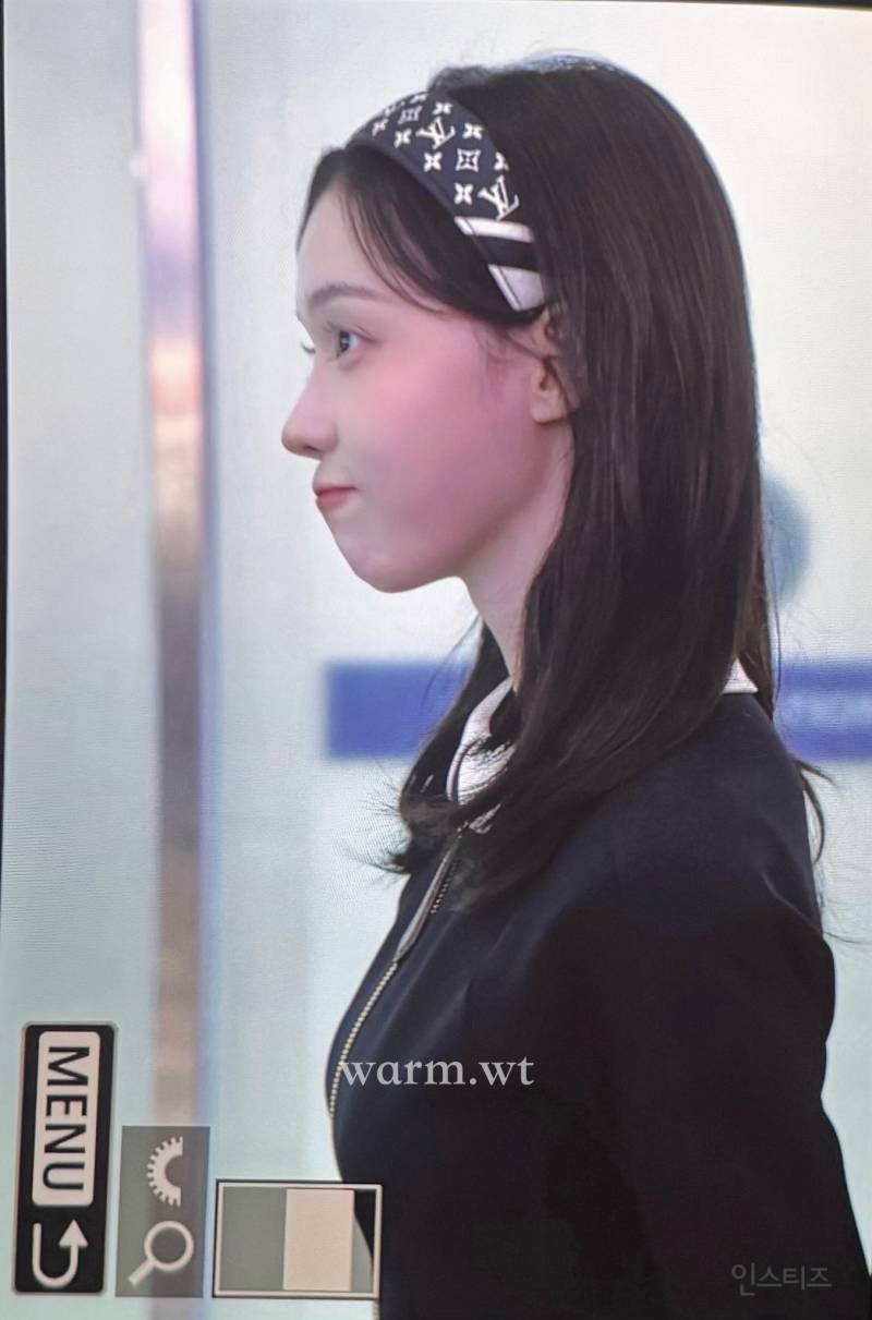 오늘자 일본 출국한 카리나&윈터 프리뷰jpg | 인스티즈