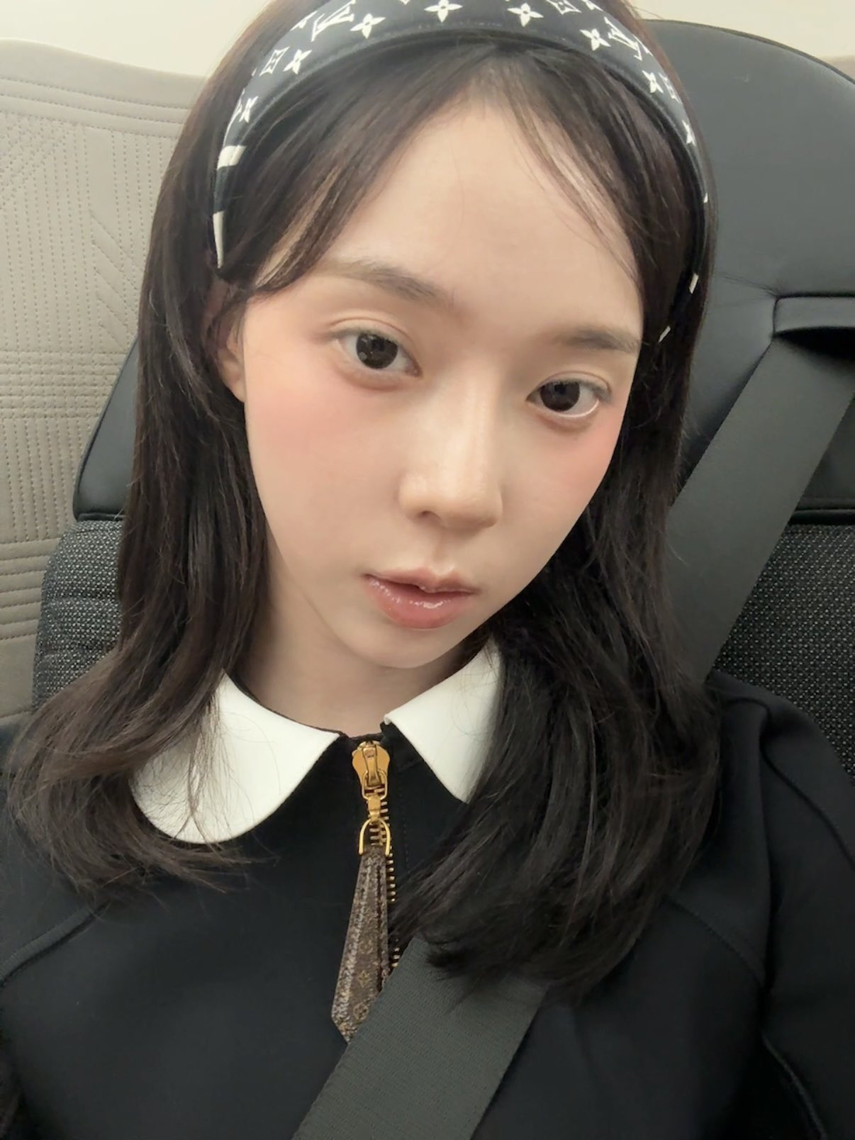 [잡담] 윈터 아라 안그린눈 신기하다 | 인스티즈