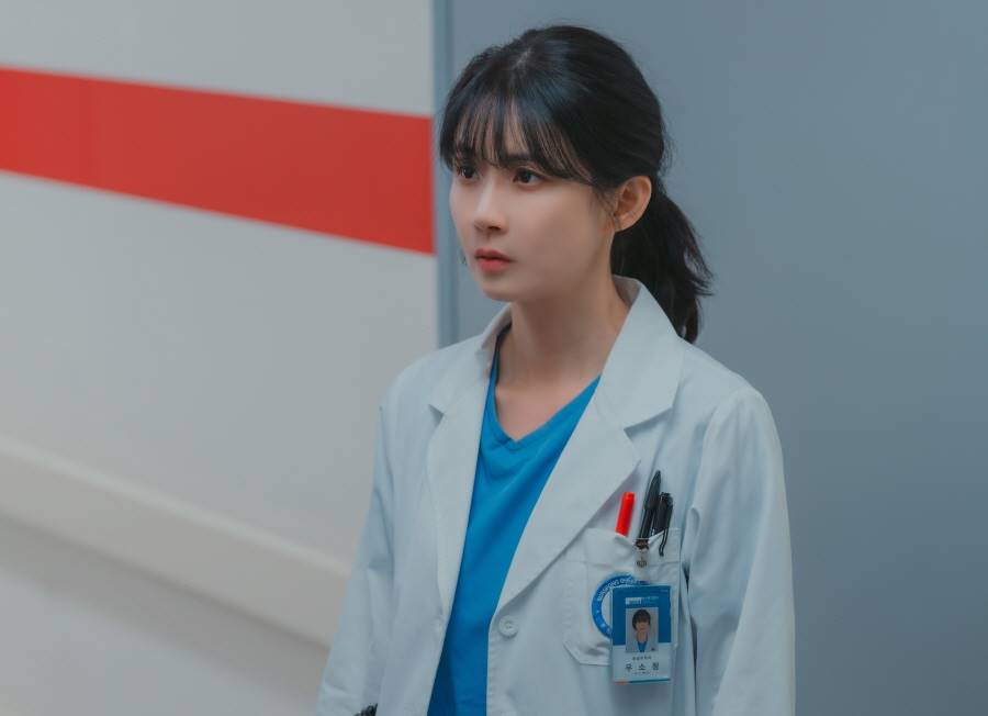 [정보/소식] '메리 킬즈 피플' 이보영-이민기, 아련한 키스 그 후…이제는 적대관계 | 인스티즈