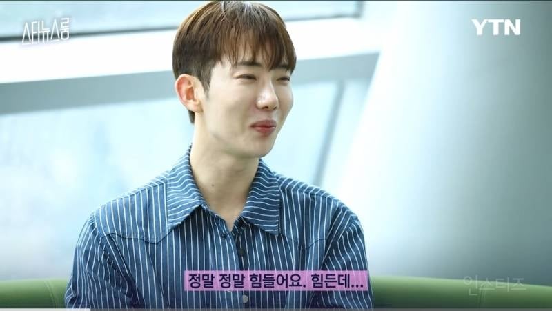 강아지 네마리랑 동시에 산책한다는 조권 .jpg | 인스티즈