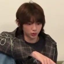 [잡담] 코르티스 주훈 얼굴이 볼살을 감당못하는느낌 | 인스티즈