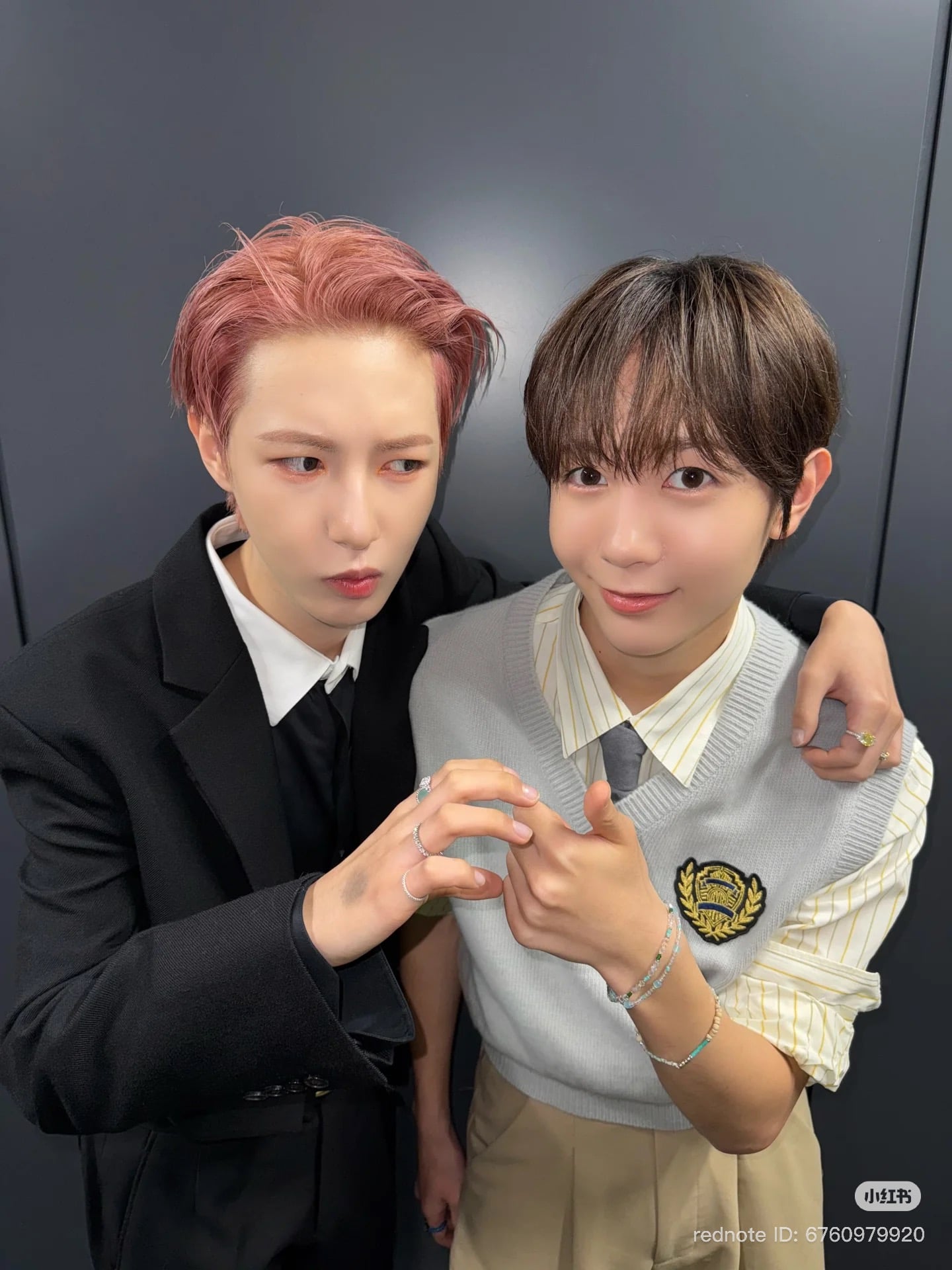 [잡담] 런쥔이 샤오홍슈에 쇼타로 텐 민호 키 조이 아이린 도영 재민 슬기 올라옴 | 인스티즈