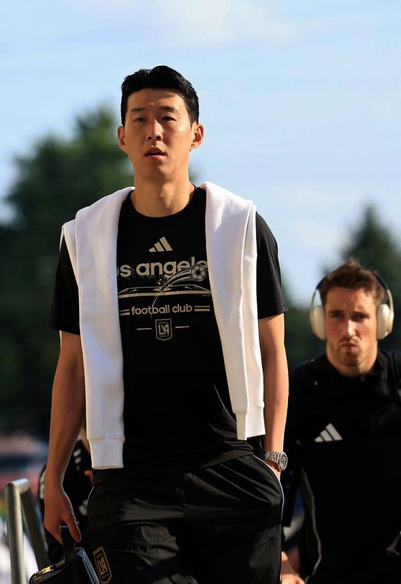 [잡담] [OnAir] 9:30 시카고파이어전 (LAFC 이적 첫 경기) | 인스티즈