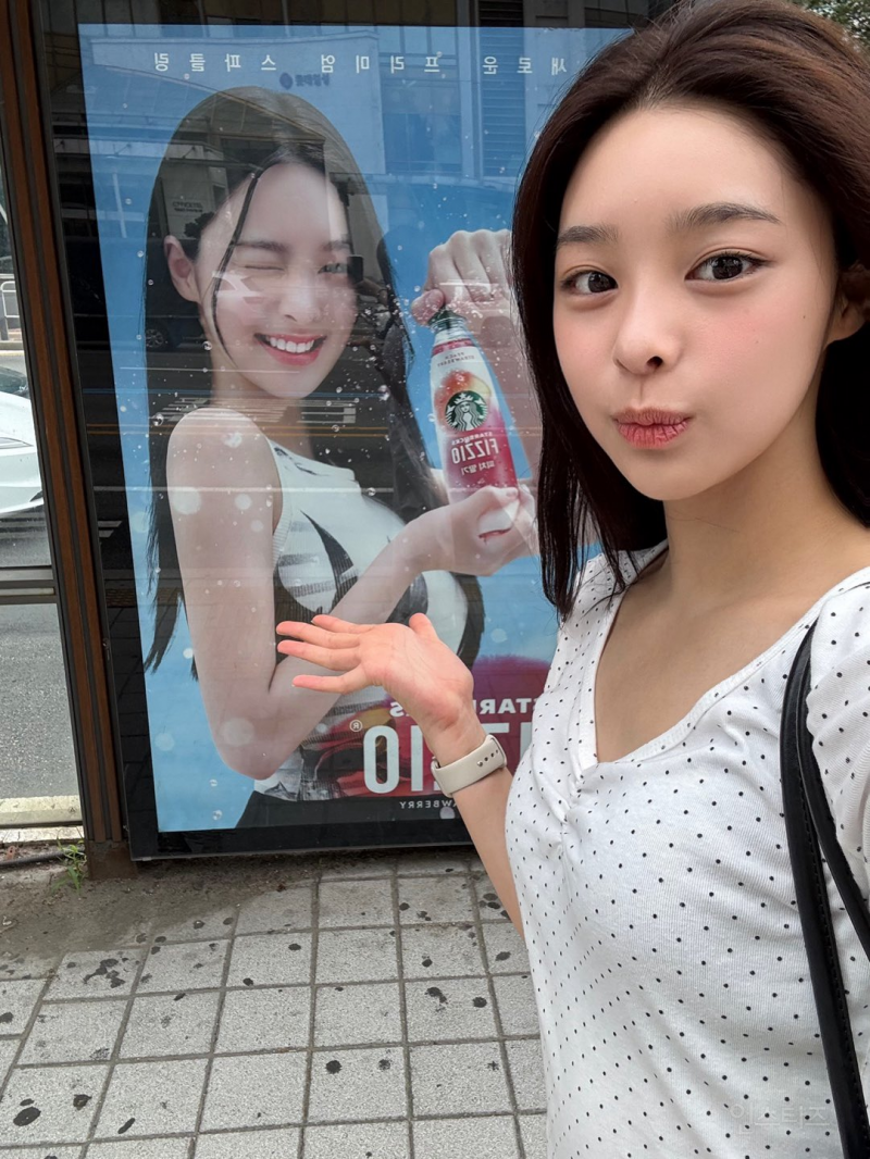 화장기 거의 없는 얼굴인데 너무 예뻐서 놀란 여돌 브이로그....jpg | 인스티즈