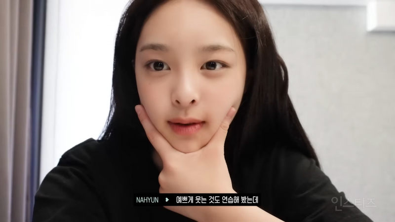 화장기 거의 없는 얼굴인데 너무 예뻐서 놀란 여돌 브이로그....jpg | 인스티즈