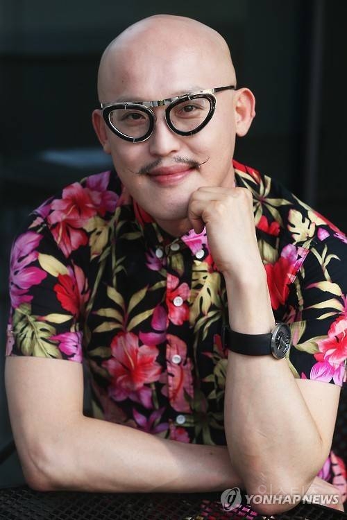 이제 사람들이 100% 누군지 못 알아보는 유명인 (놀람주의) | 인스티즈