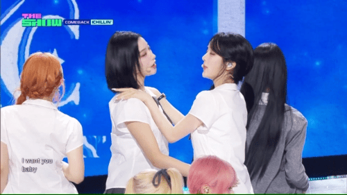 [잡담] 아 페어 안무하다 진짜 뽀뽀해버림 ㅋㅋㅋㅋ | 인스티즈