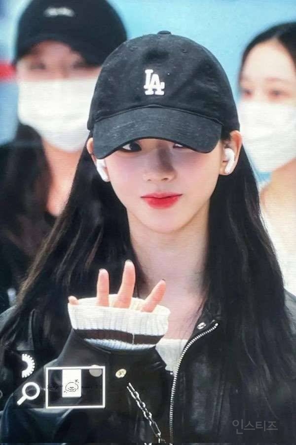 카리나가 줄 이어폰을 쓰는 이유 | 인스티즈