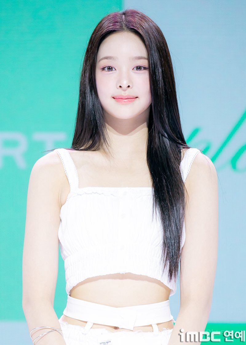 데뷔 기사사진 비주얼이 레전드인 SM 연습생 출신 신인 여돌 | 인스티즈
