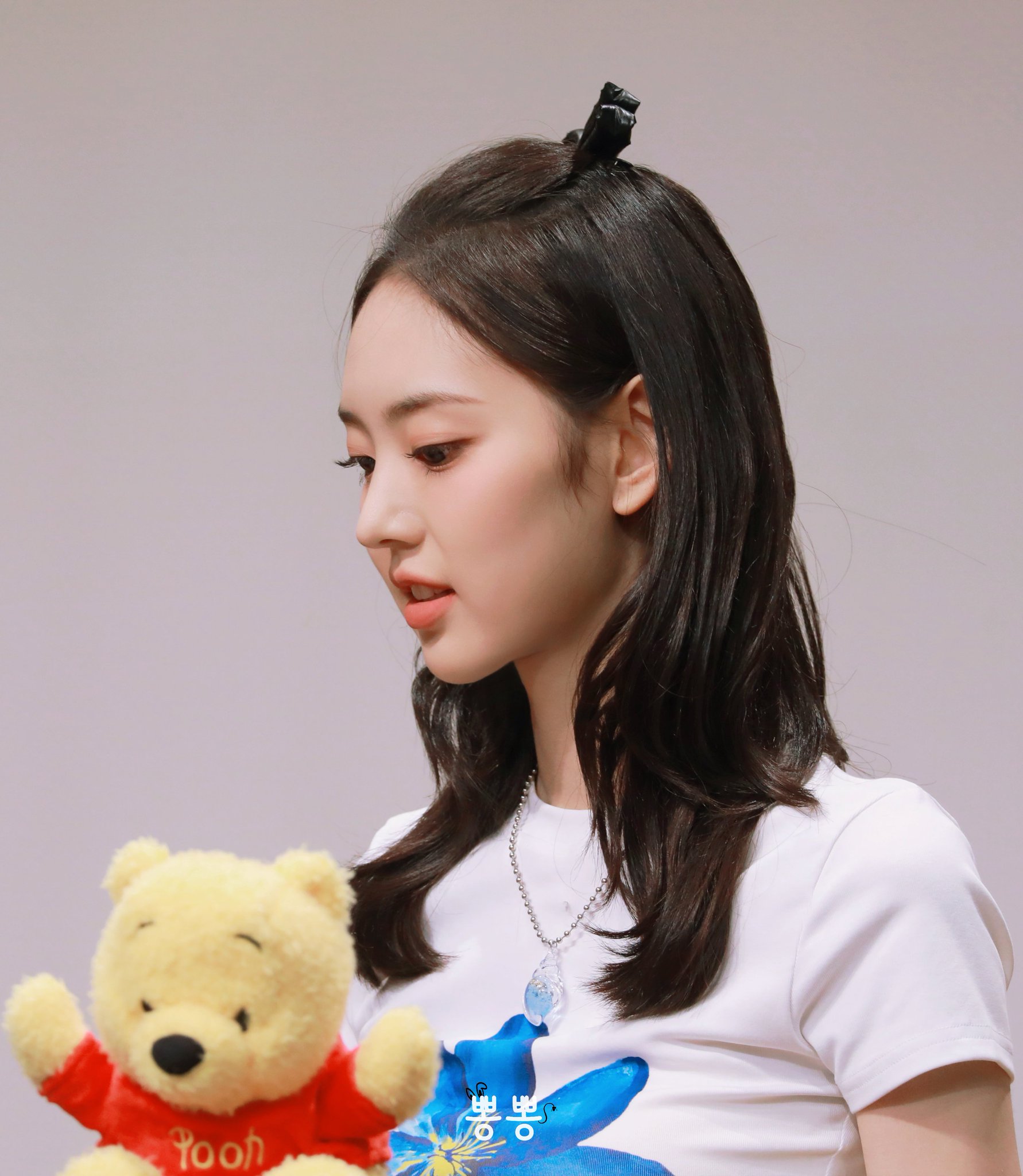 [잡담] 와 진짜 내가 요근래 본 여돌중에 젤 예쁨..진짜 다걸고 팬아님 | 인스티즈