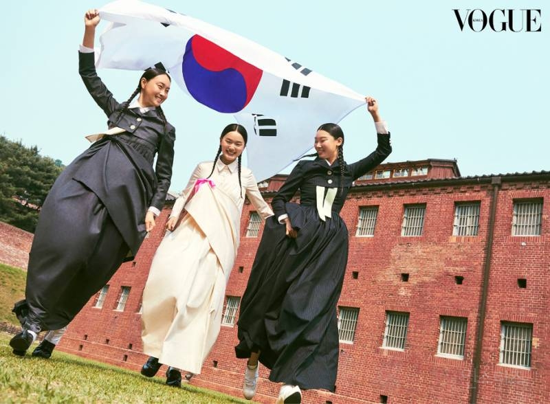 광복 80주년🇰🇷 서대문형무소역사관, 청계천, 장충단공원, 탑골공원에서 찍은 <보그> 한복 화보 | 인스티즈