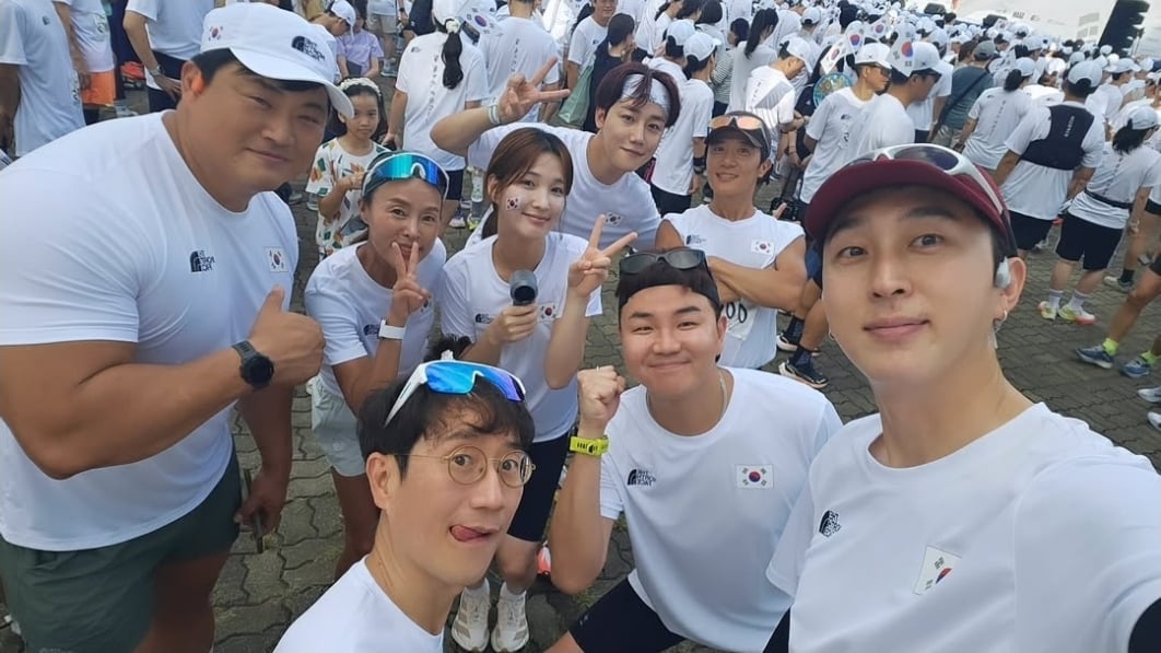 [잡담] 광복절기념 815런 마라톤 참가한 연예인들 | 인스티즈