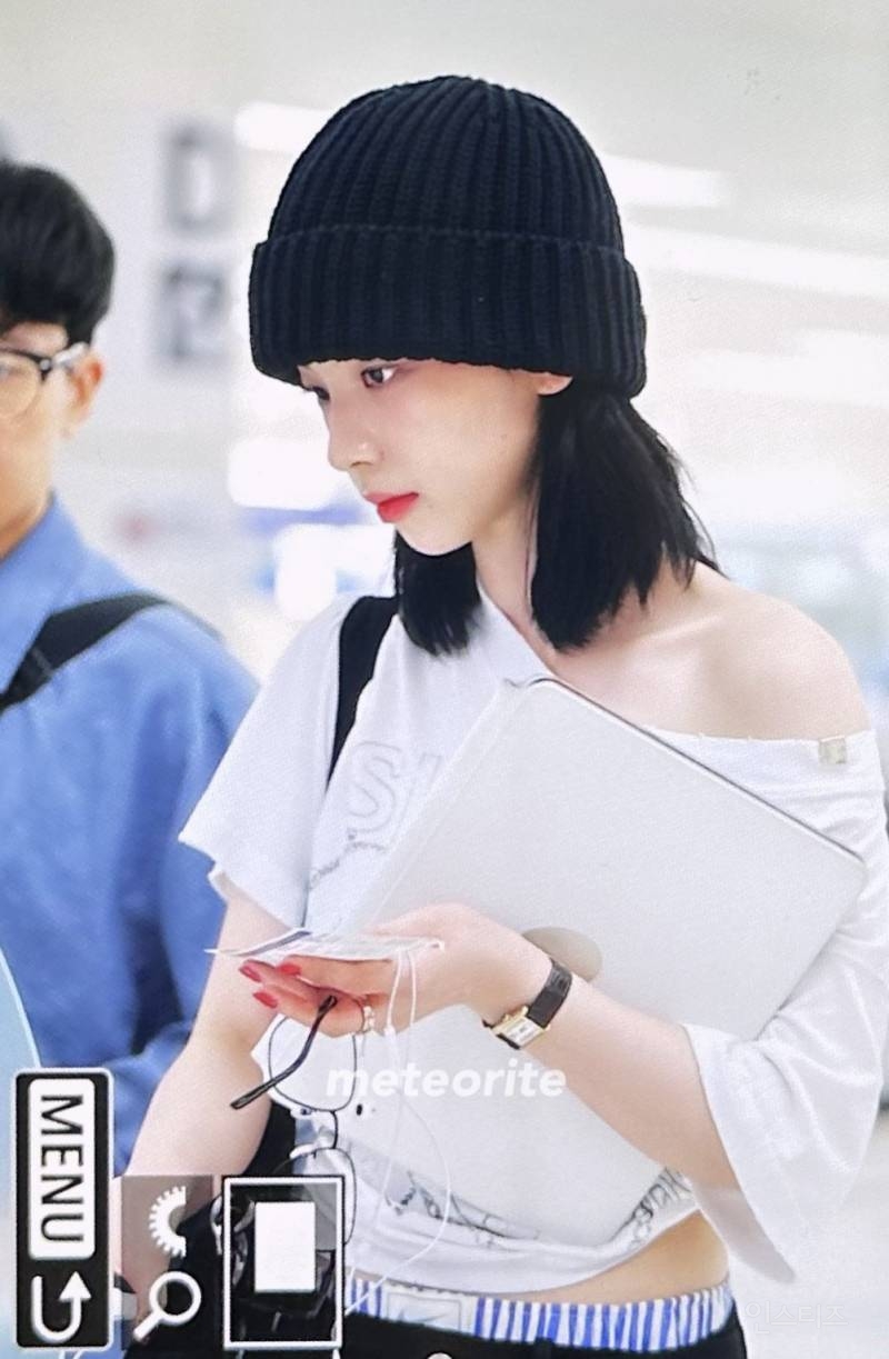 오늘 일본 공항 입국한 카리나&윈터 프리뷰.jpg | 인스티즈