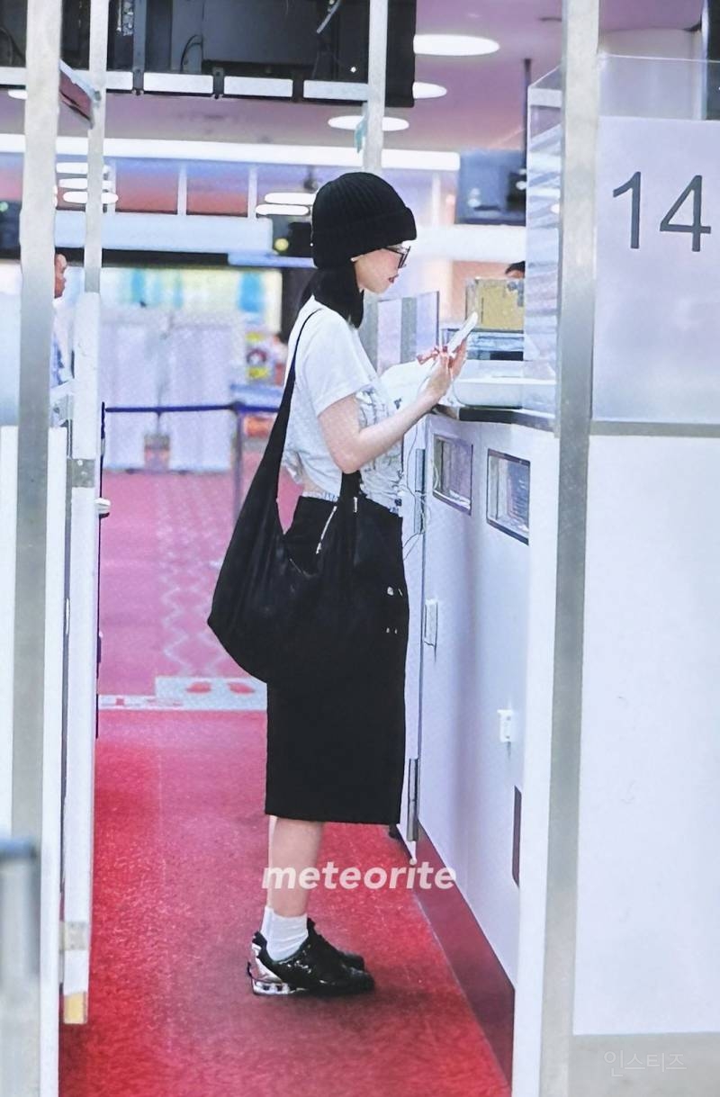 오늘 일본 공항 입국한 카리나&윈터 프리뷰.jpg | 인스티즈