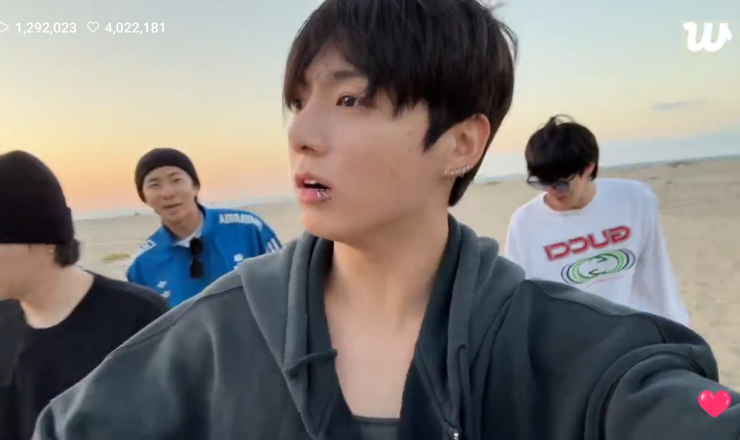 [잡담] 실시간 방탄 정국 완전 아니쥬 때로 회귀한거같음 | 인스티즈