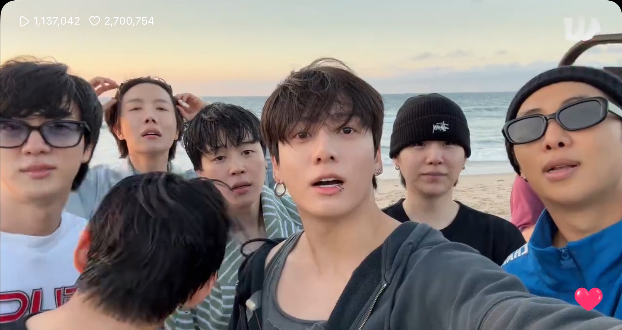 [잡담] 실시간 방탄 정국 완전 아니쥬 때로 회귀한거같음 | 인스티즈
