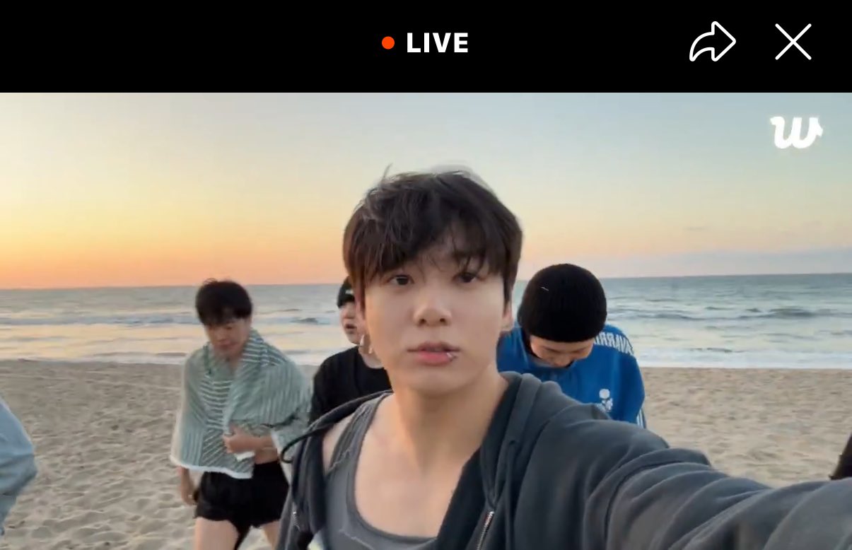 [잡담] 와 정국 ㄹㅇ 18년도 유포리아 그때랑 똑같네 | 인스티즈