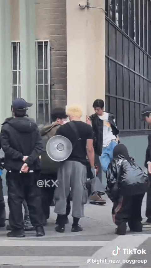 [잡담] 코르티스 건호 키랑 실물 이런 느낌 | 인스티즈
