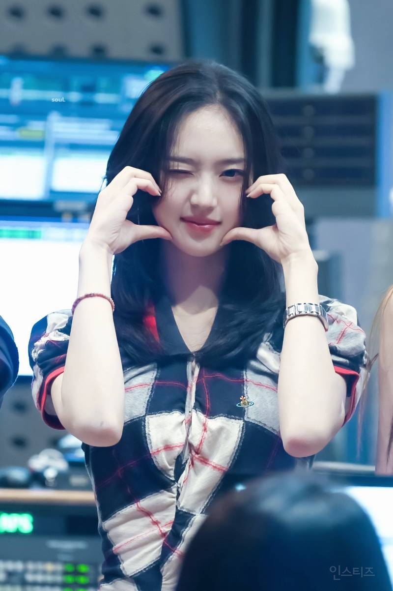 오늘 라디오 스케줄 내내 너무 예뻤던 여돌 비주얼.jpg | 인스티즈
