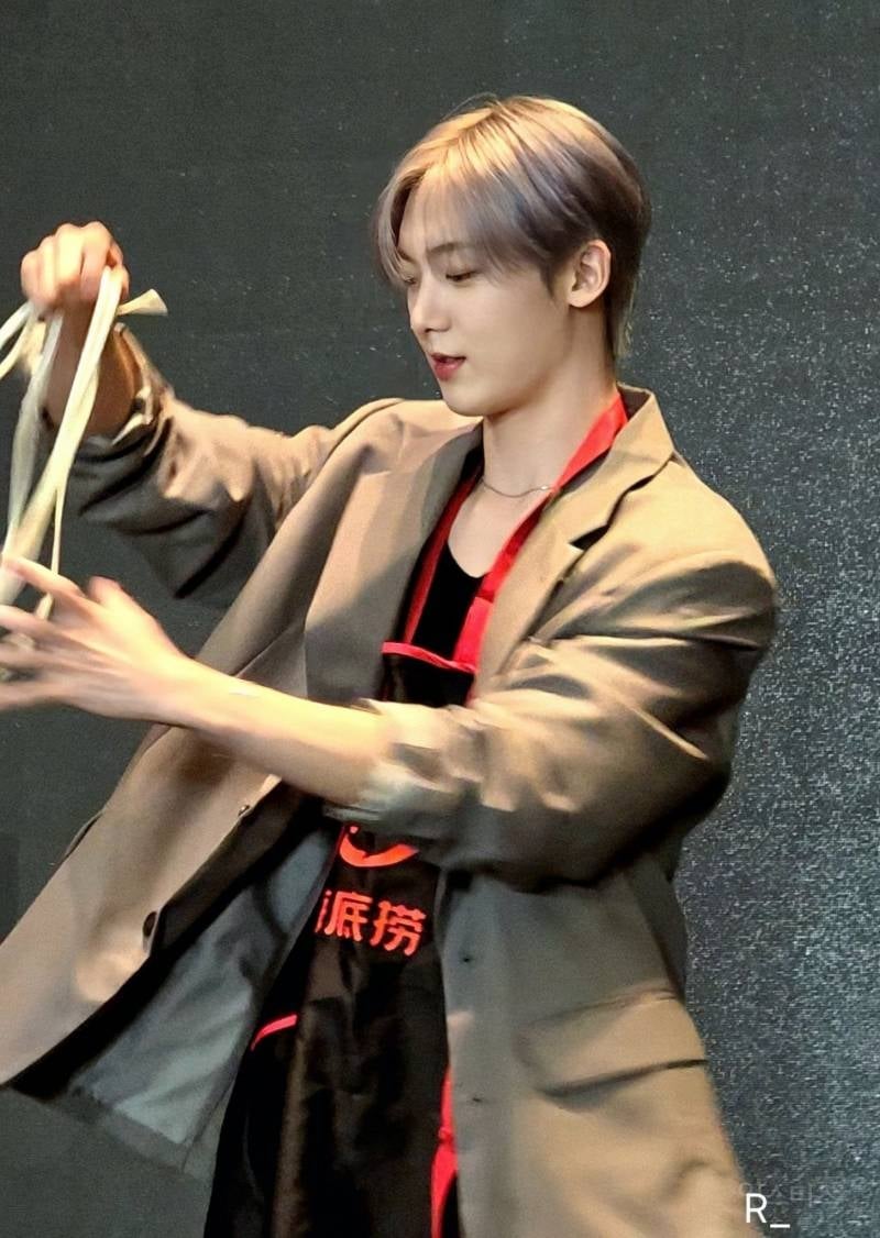 하이디라오 수제면 액션쇼 멸망편 .X | 인스티즈