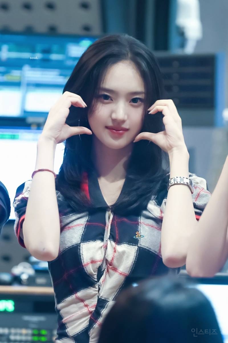 오늘 라디오 스케줄 내내 너무 예뻤던 여돌 비주얼.jpg | 인스티즈