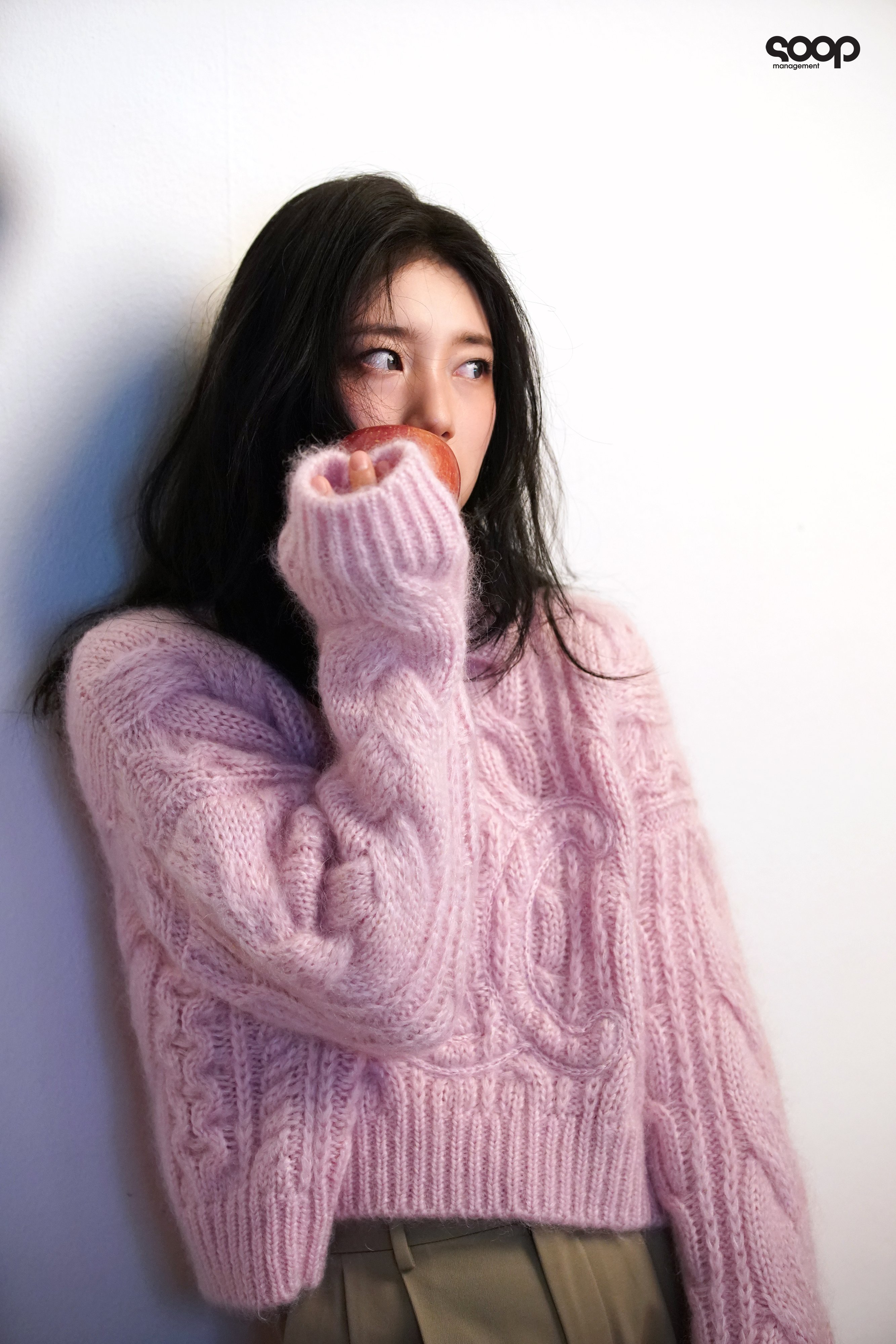 수지 셀린느 광고 비하인드 사진jpg | 인스티즈