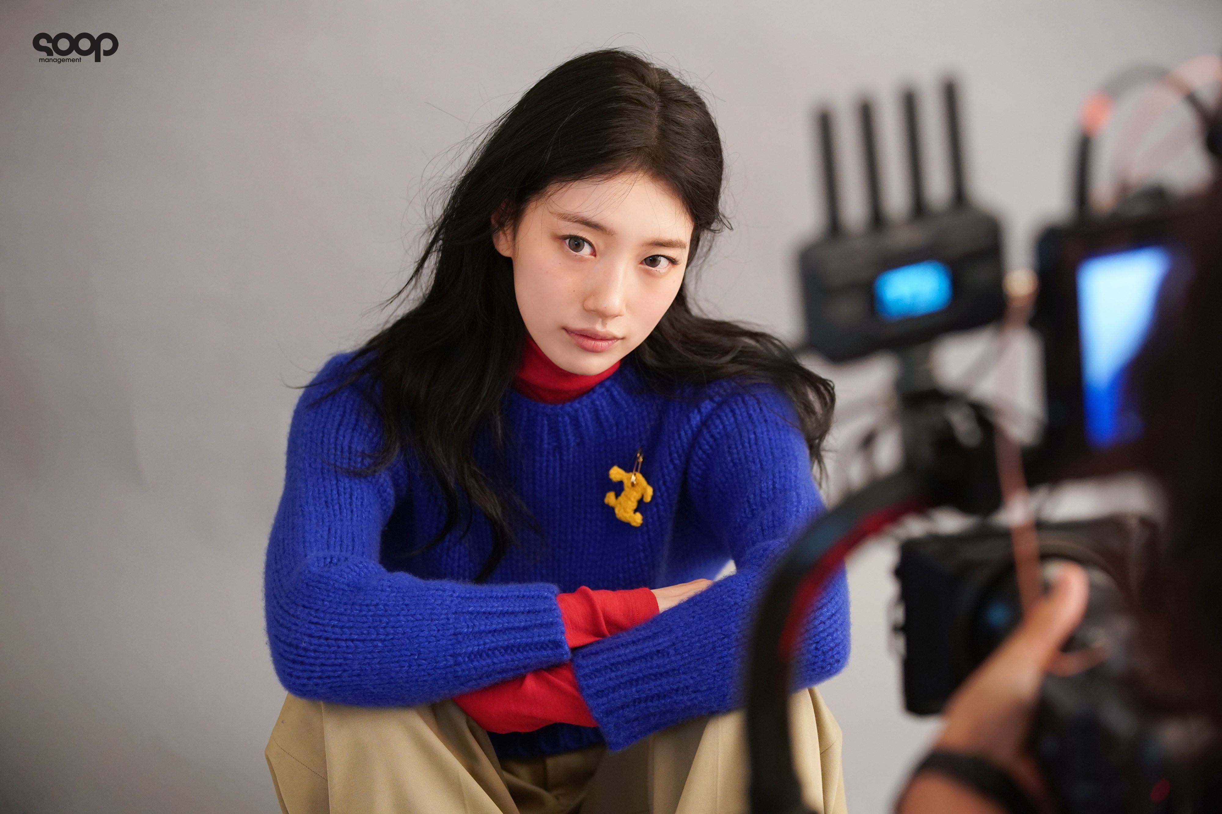 수지 셀린느 광고 비하인드 사진jpg | 인스티즈