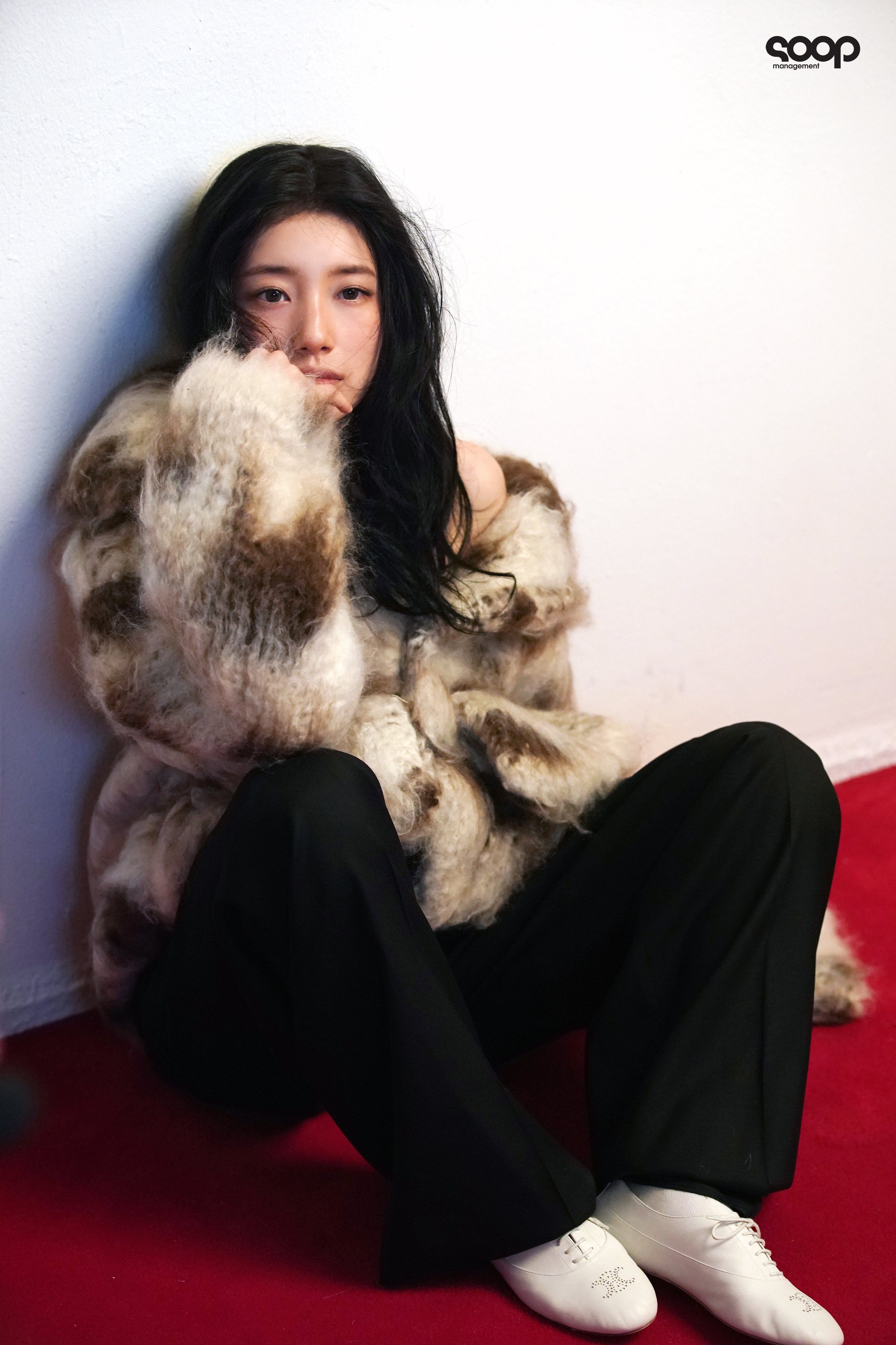수지 셀린느 광고 비하인드 사진jpg | 인스티즈