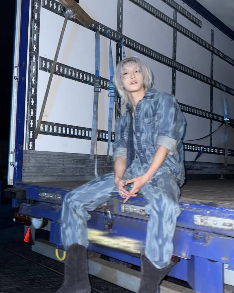 청청만 입으면 필승 코디가 되어버리는 남돌.jpg | 인스티즈