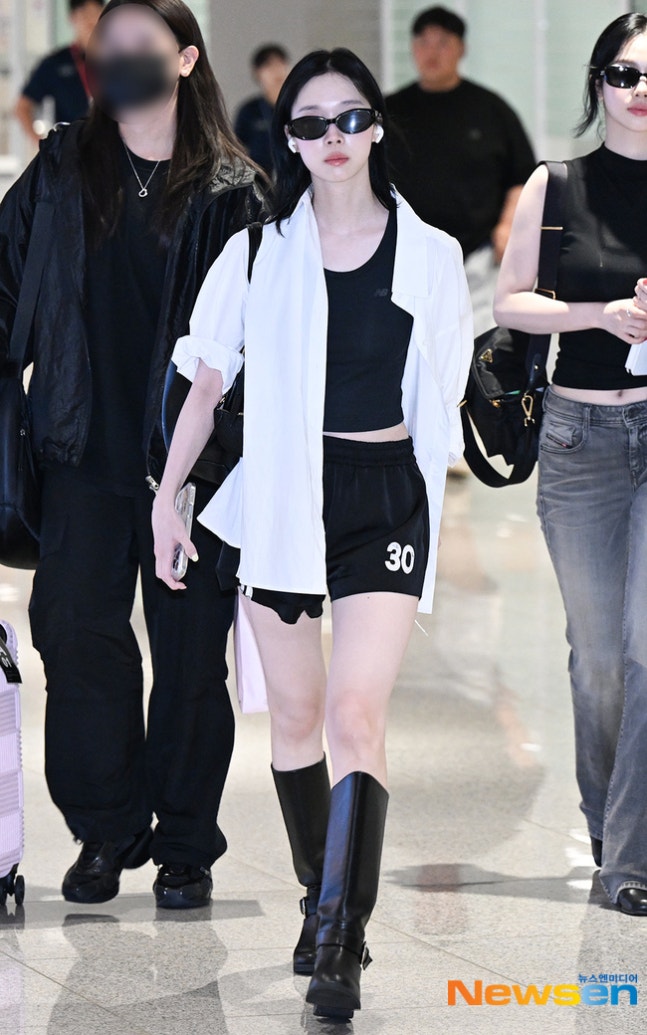 오늘자 인천공항 입국한 에스파 기사사진 jpg | 인스티즈