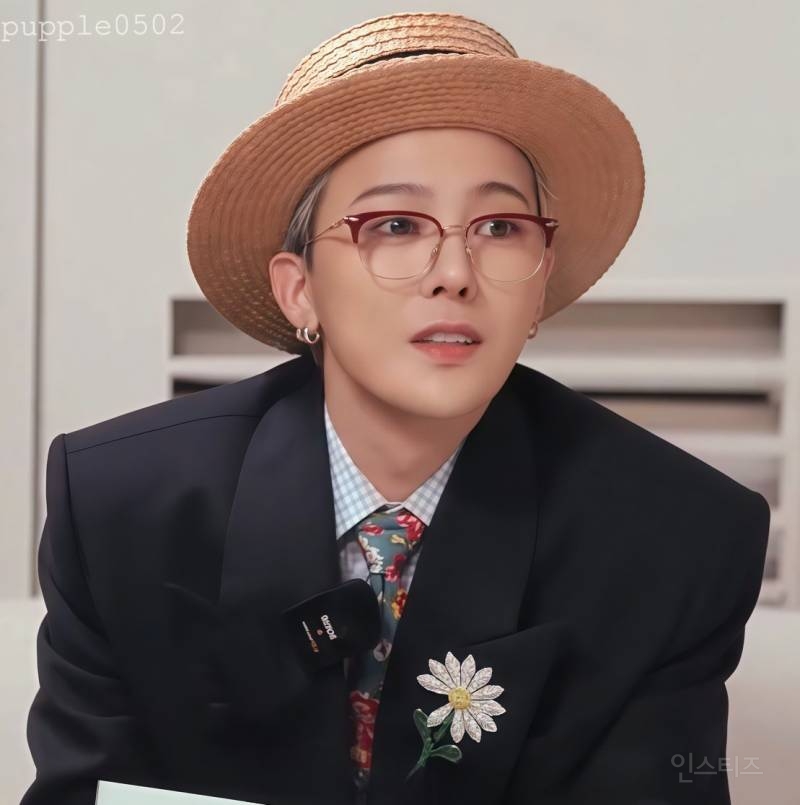 자기 이름 박힌 전용 비행기 타는 아이돌 ㄷㄷ | 인스티즈