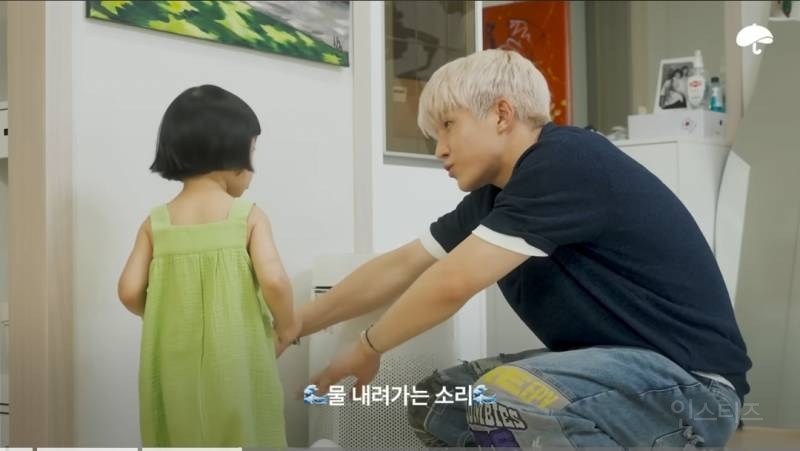 아기앞에서 삼촌미 뿜뿜 보여주면 생기는일.jpg | 인스티즈