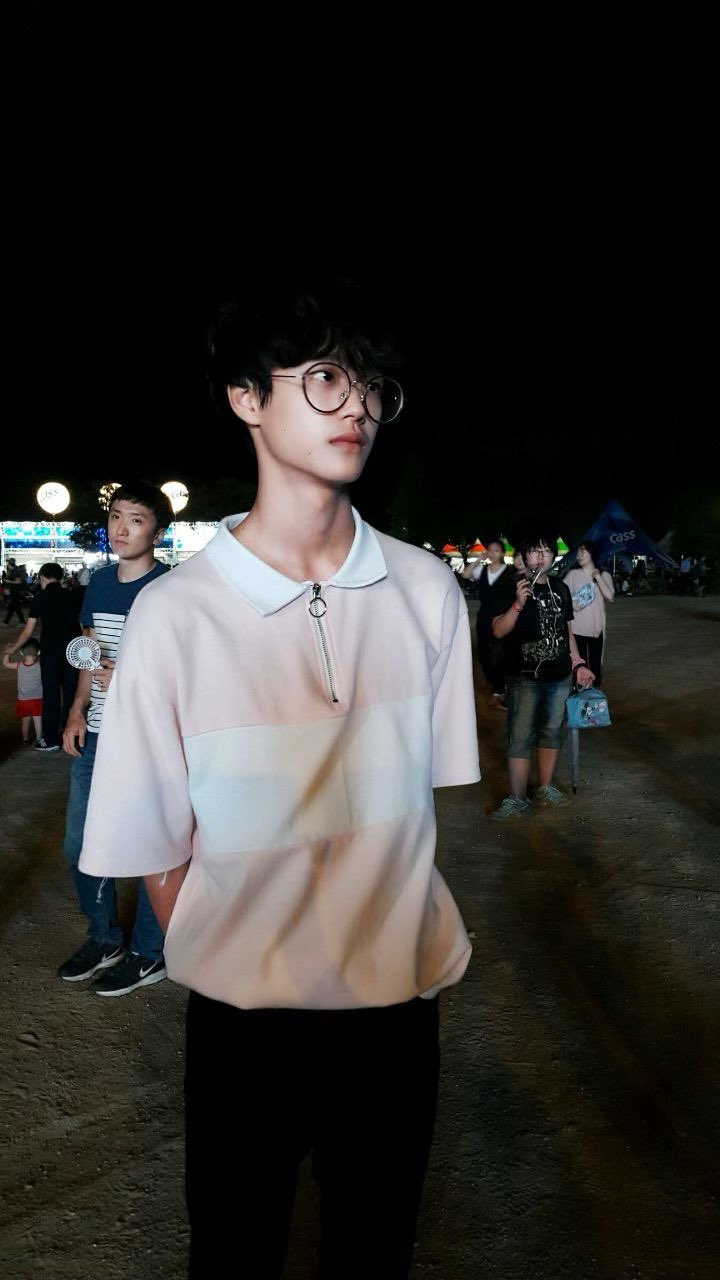 [잡담] 아니 원빈이 중딩때부터 완성형이었네 | 인스티즈