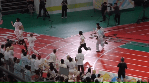 육상돌로 떠오르고 있다는 남돌 .jpgif | 인스티즈