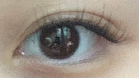 [잡담] 속눈썹 위에는 4개 밑에는 3개 붙인건데 차이 느껴져??? | 인스티즈