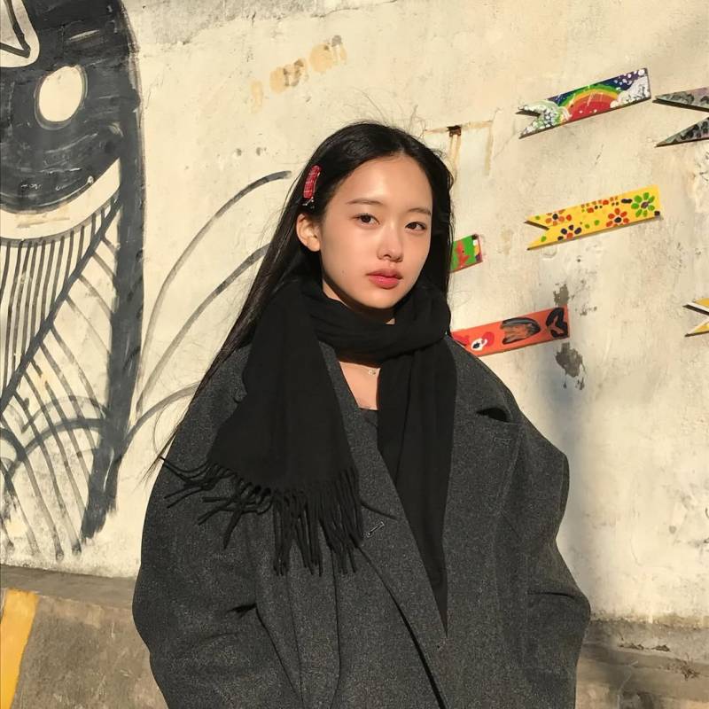뮤비 보다가 내 맘에 너무 쏙 들어버린 여주.....gif | 인스티즈