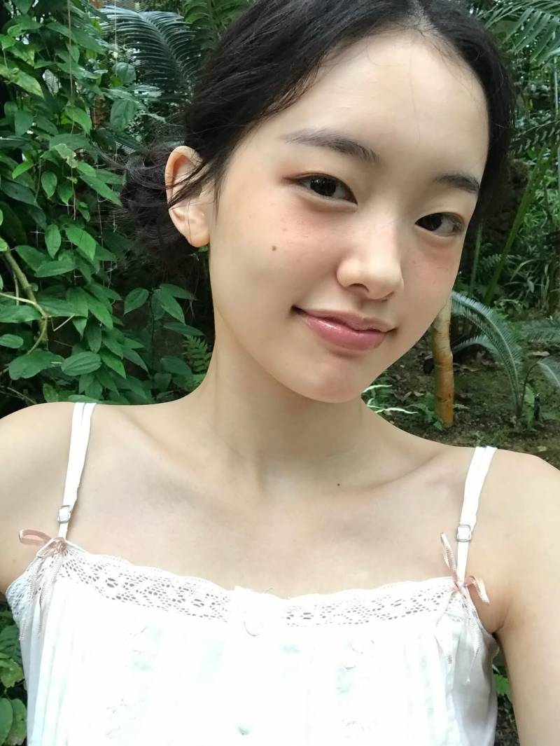 뮤비 보다가 내 맘에 너무 쏙 들어버린 여주.....gif | 인스티즈
