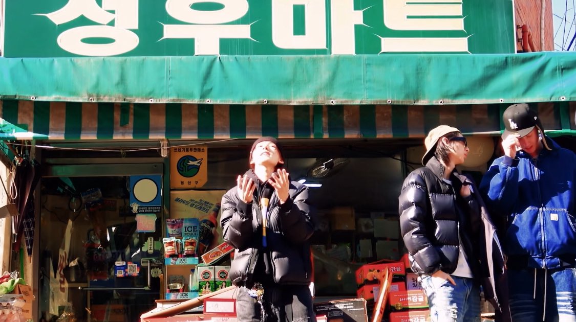 [잡담] 약간 코르티스 패션 딱 들었을 때 얘네가 자체적으로 찍은 뮤비 생각났음 | 인스티즈