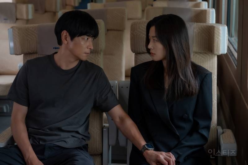 현재까지 공개된 <북극성> 전지현X강동원 얼합jpgif | 인스티즈