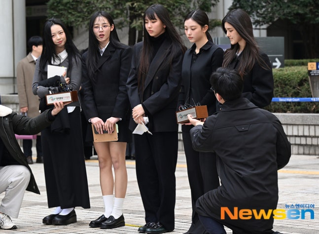 [잡담] KBS, 뉴진스 거짓 정보 방송에 고개 숙였다 "재발 않도록 대비할 것” 사과 | 인스티즈