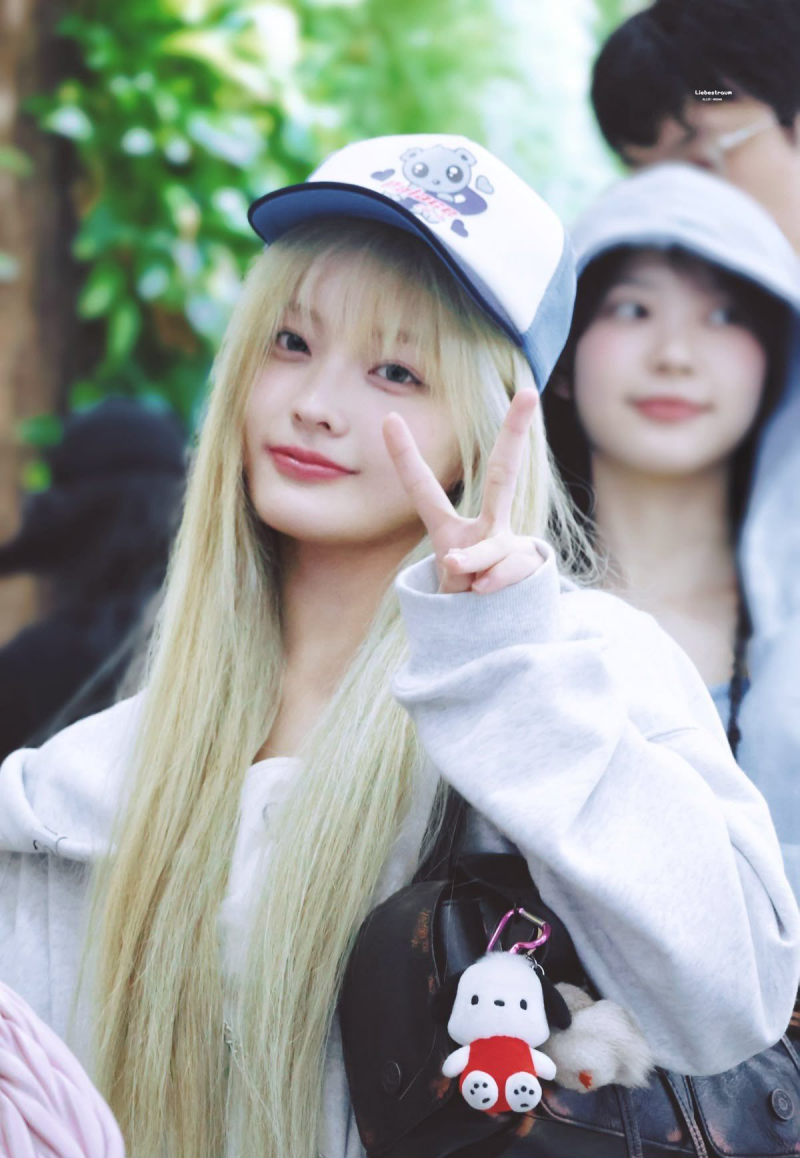 진짜 사진 찍고 싶게 생긴 아일릿 이로하.jpg | 인스티즈