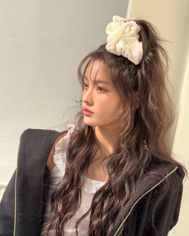 진짜 사진 찍고 싶게 생긴 아일릿 이로하.jpg | 인스티즈