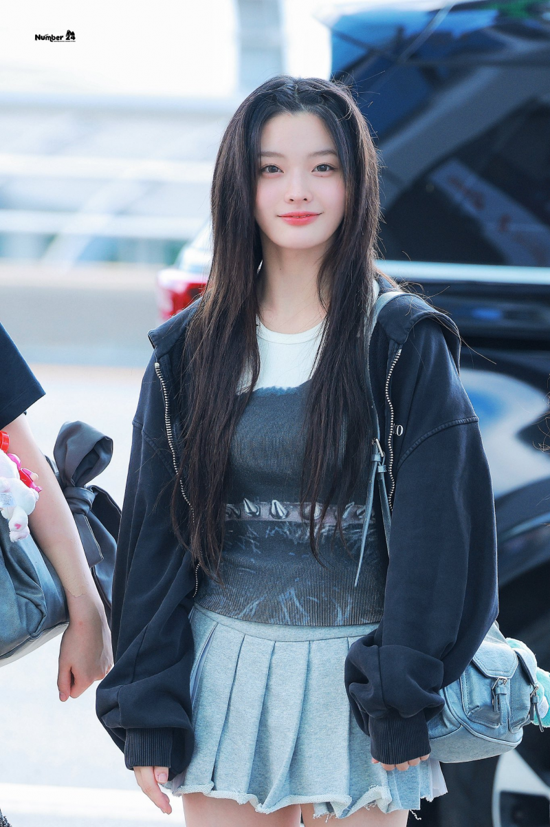 진짜 사진 찍고 싶게 생긴 아일릿 이로하.jpg | 인스티즈