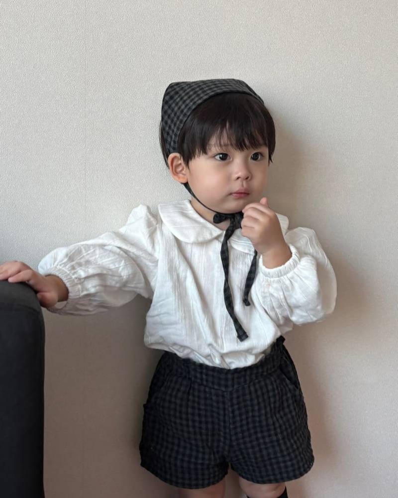 [잡담] 이진이 어머니 애기 옷 너무 예쁘게 입히심 | 인스티즈