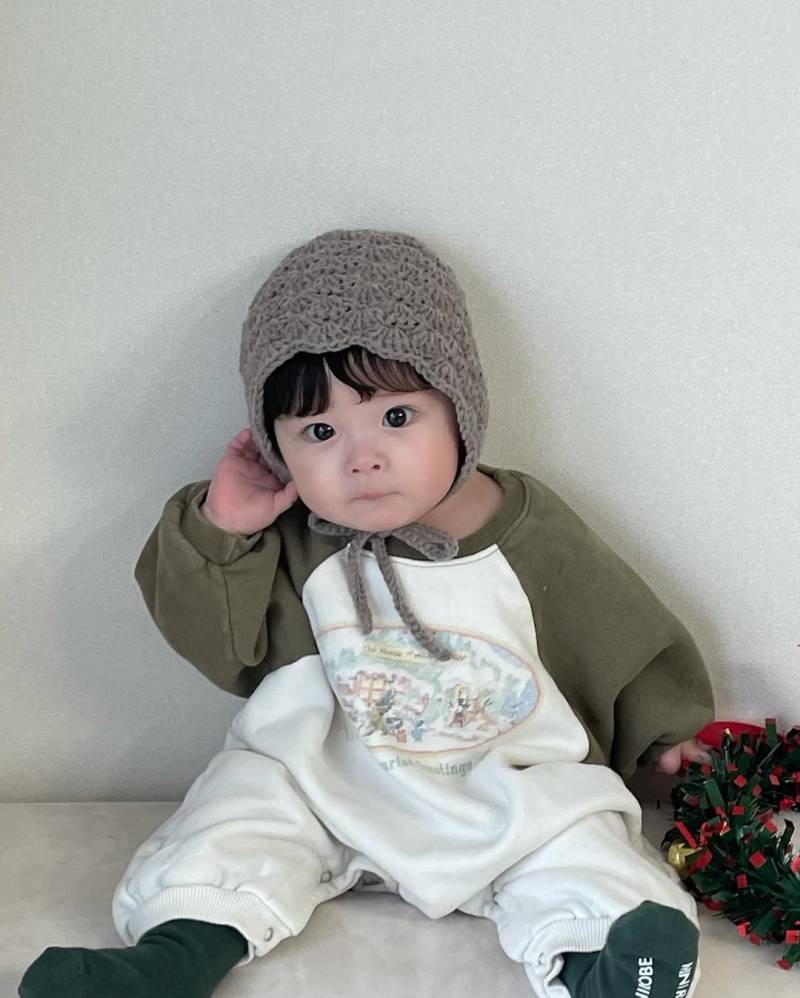 [잡담] 이진이 어머니 애기 옷 너무 예쁘게 입히심 | 인스티즈