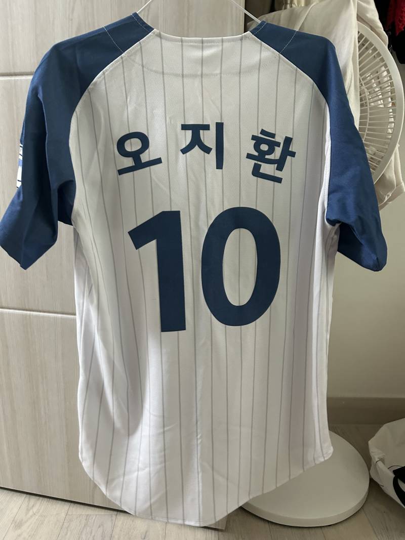 [잡담] 혹시 유니폼 살 둥둥이 있어? | 인스티즈
