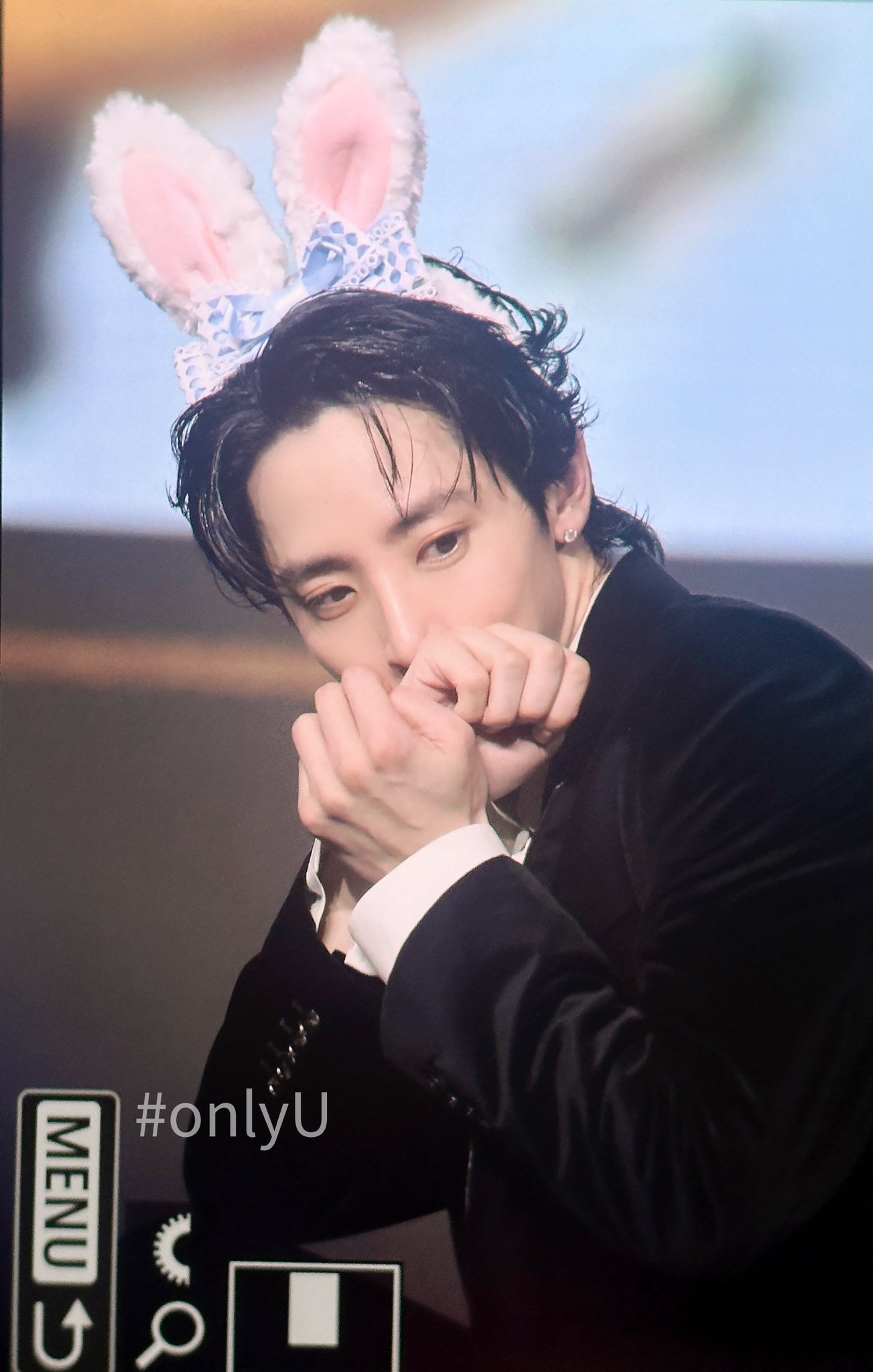 [잡담] 이수혁 어제 팬미팅 사진 볼 사람🐰🐈‍⬛ | 인스티즈