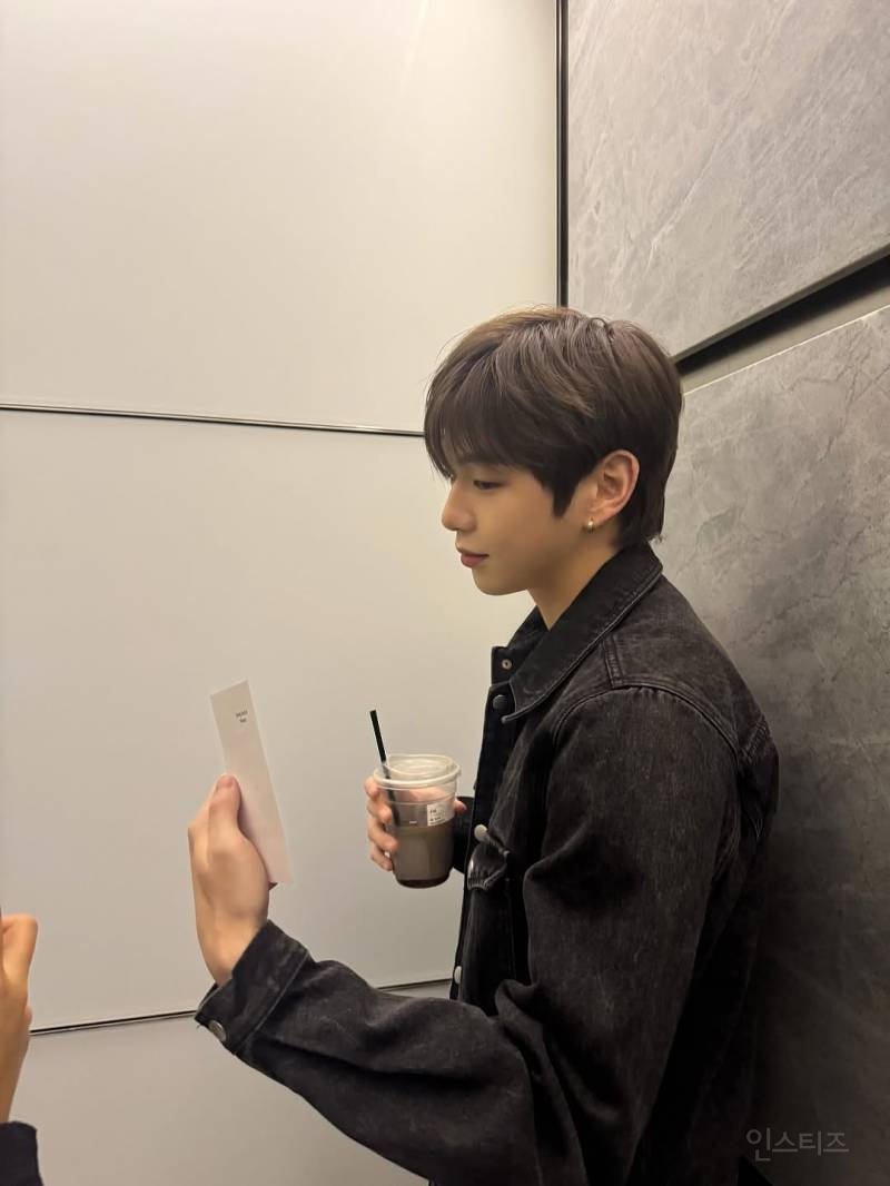 어제자 뉴욕 강다니엘 | 인스티즈