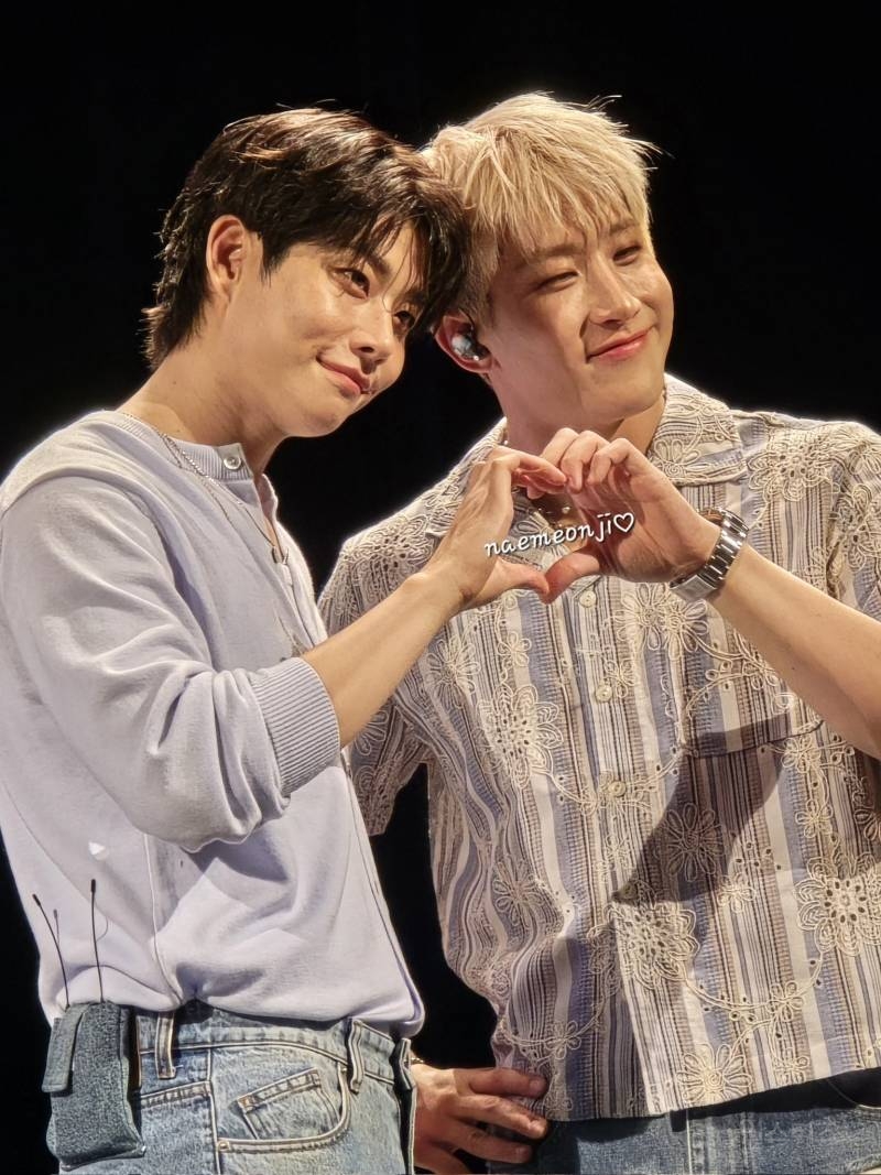 일본가서 복근 보여주고온 아스트로 진진.jpg | 인스티즈